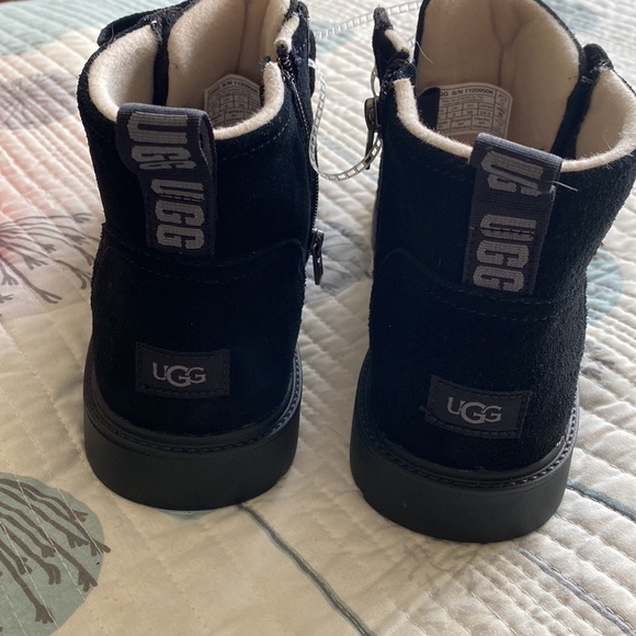 UGG boots - Picture 7 of 7